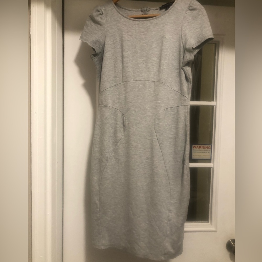 Ladies cute and classy dress, size Small, heathered gray color (see close up)
